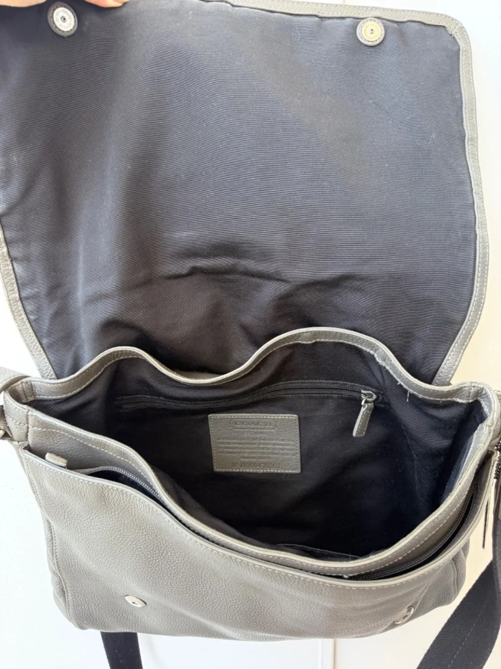 Coach Transatlantic Leather Messenger/Briefcase Bag - Style F70367